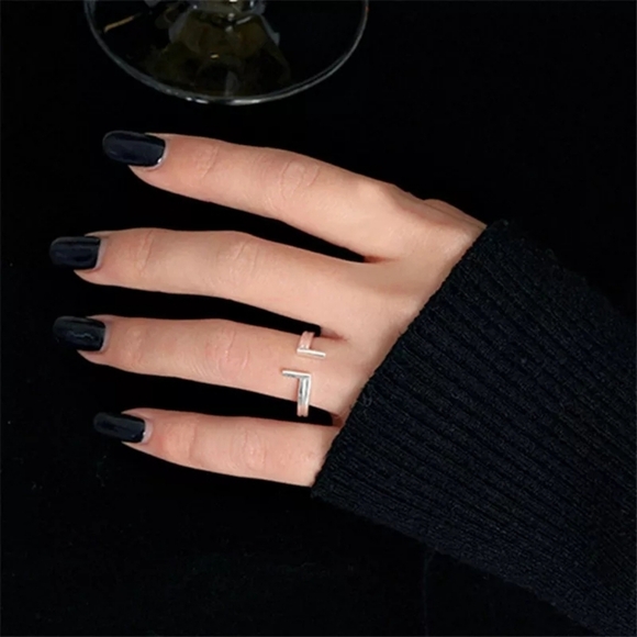 NEW Bar Ring | 18k Gold Plated - Picture 2 of 9